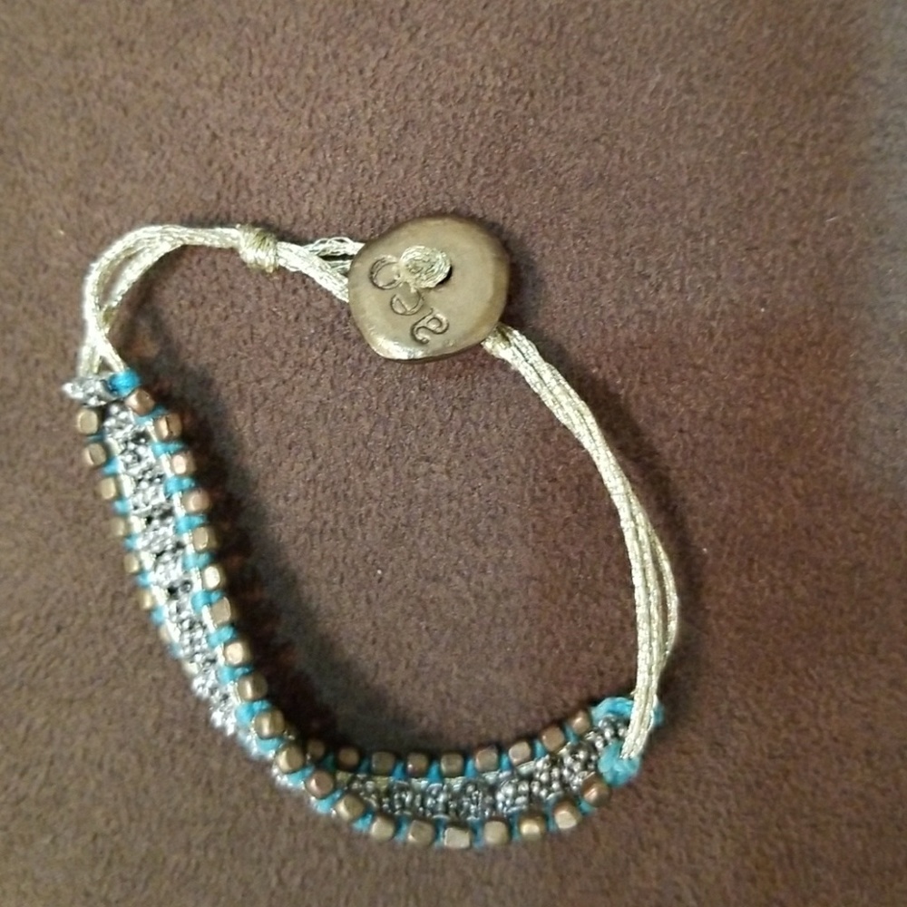 Jewelry - Picture 3 of 4